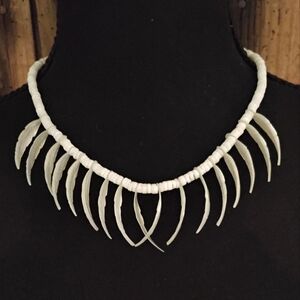 Vintage Mother of Pearl White Necklace Hand Carved Feathers & Shell Beads 18"